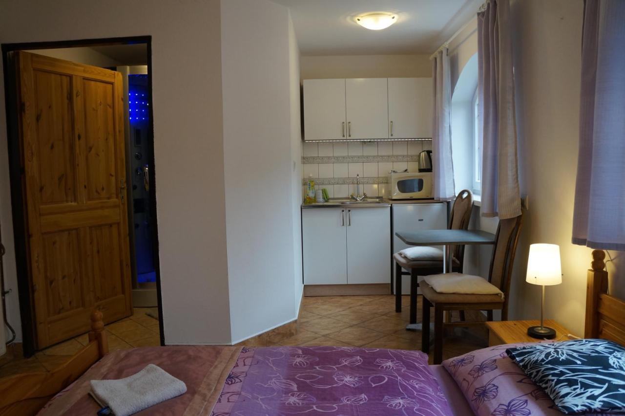 Penzion Kutil Trojanovice Frenstat pod Radhostem ภายนอก รูปภาพ